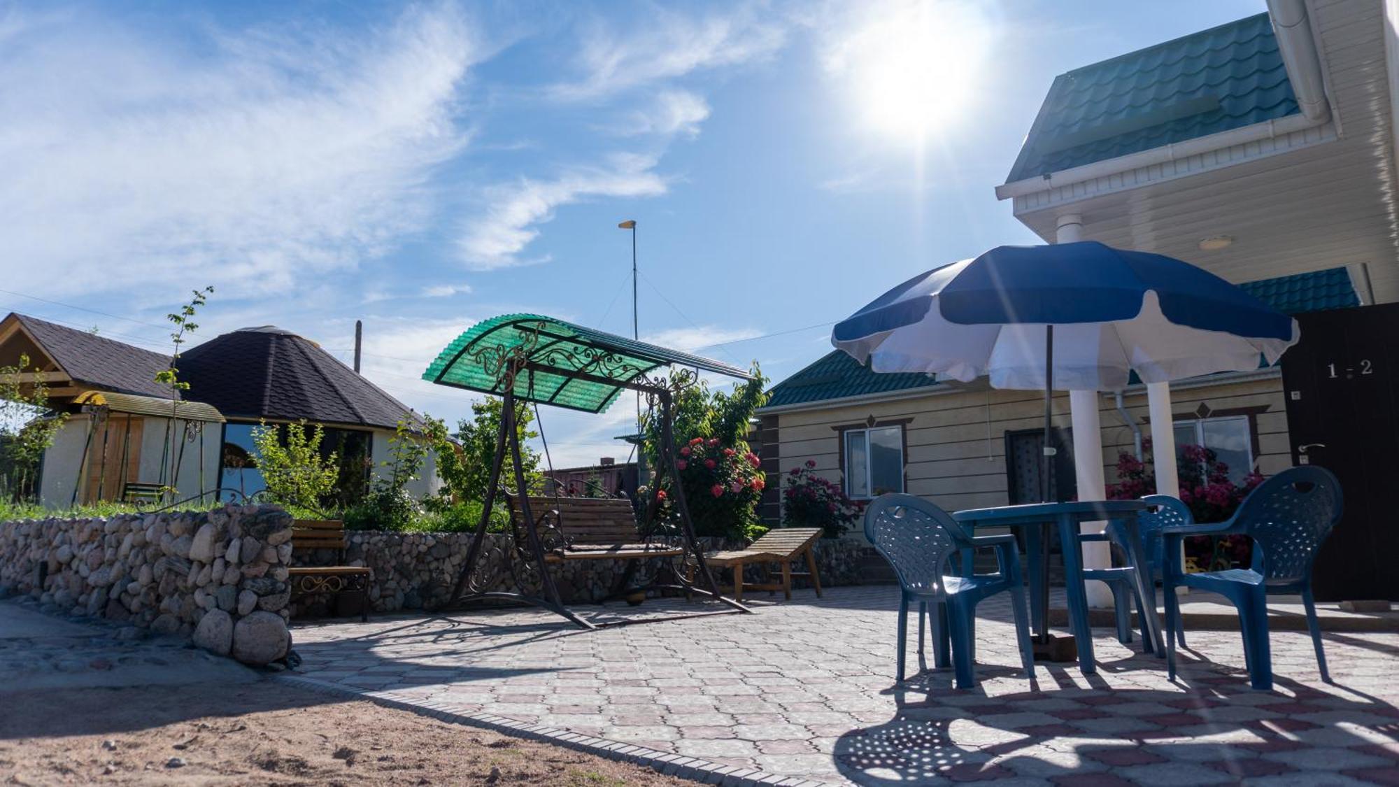 Svetlana Guest House Bokonbayevo Esterno foto