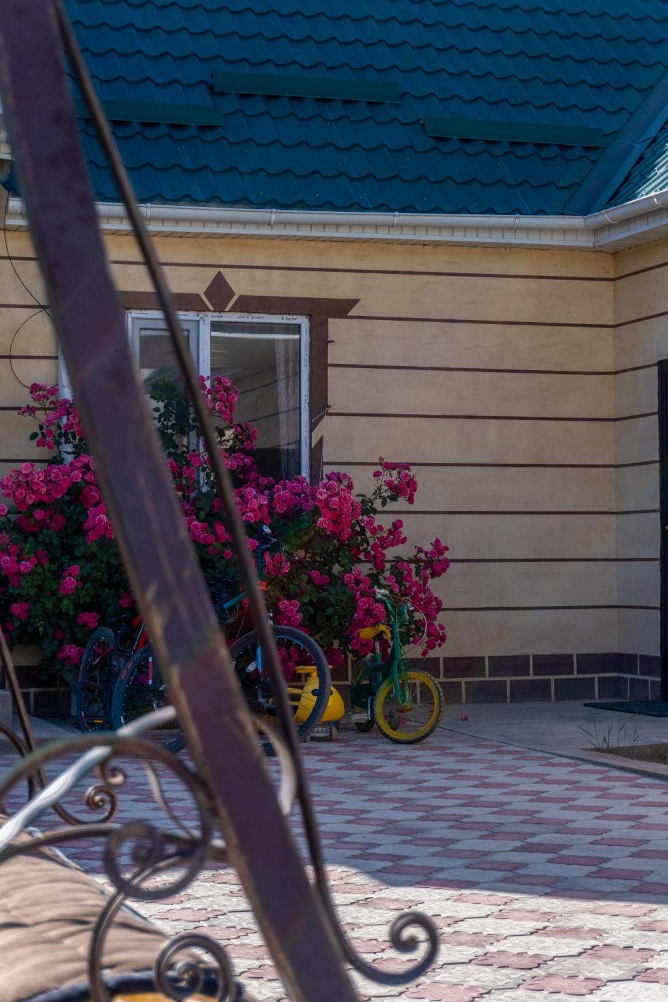 Svetlana Guest House Bokonbayevo Esterno foto