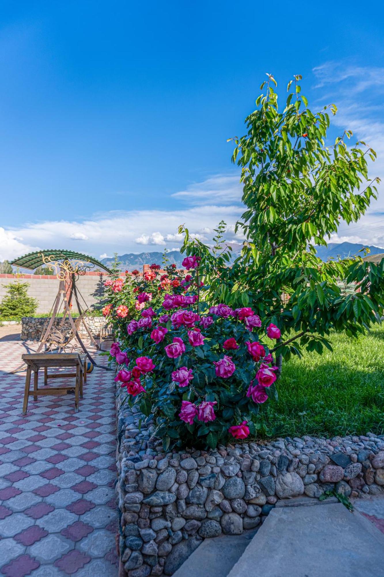 Svetlana Guest House Bokonbayevo Esterno foto